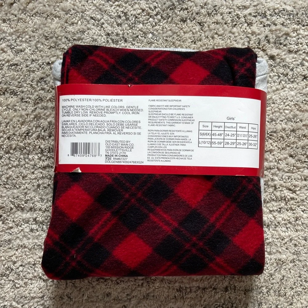 Set of‎ 2 Girls' Christmas Pajama  Sets- Sizes Small and Large